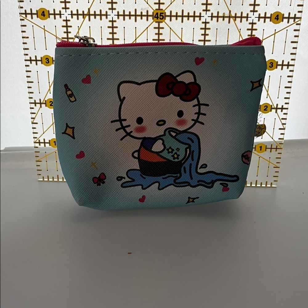 Hello Kitty Blue Pouch Set - Picture 3 of 3